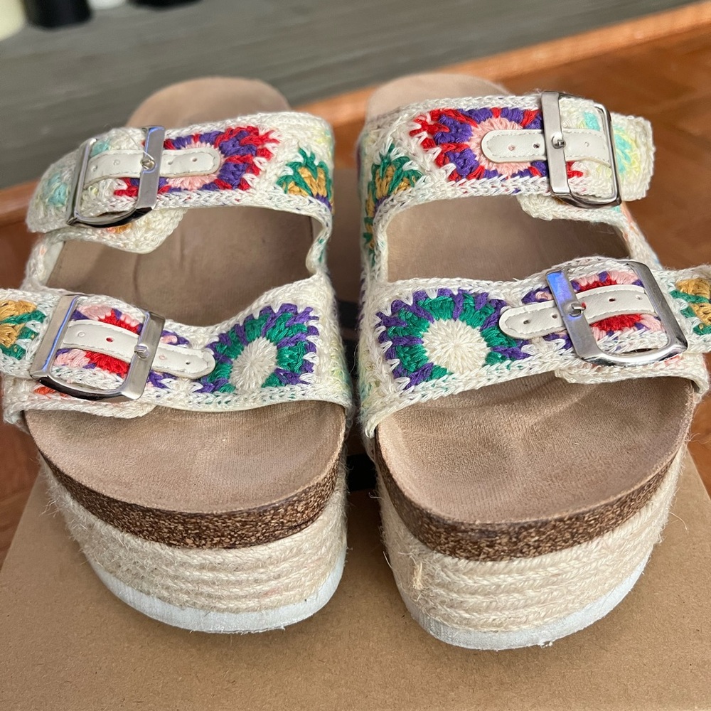 Platform Crochet Sandals - Picture 2 of 5